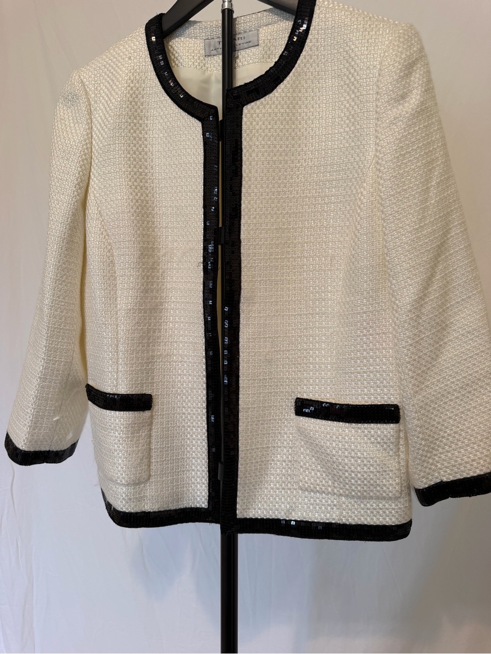 Tahari Arthur S. Levine Ivory Tweed Sequin Trim Open Front Jacket Blazer Size 10
